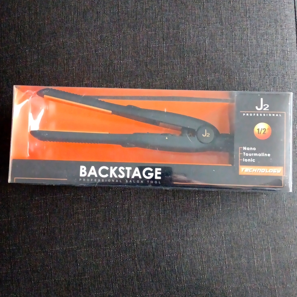 BackStage J2 Professional Salon Tool 1/2" Women's Flat iron NIB